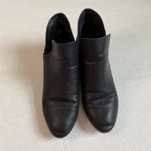 Steve Madden Cut Out Booties